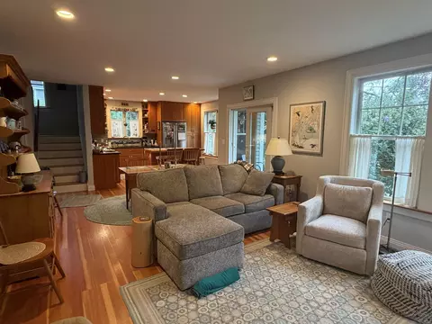 Living - 5 Riverview, Freeport, ME 04032 photo 2 of 2
