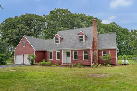 28 Waterhouse Rd, Cape Elizabeth, ME 04107