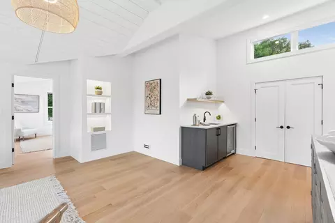 Entry Way - 71 Old Pool Rd, Biddeford, ME 04005 photo 9 of 9
