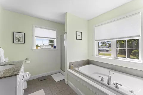 Bath - 5 Cambridge Dr, Hermon, ME 04401 photo 1 of 4