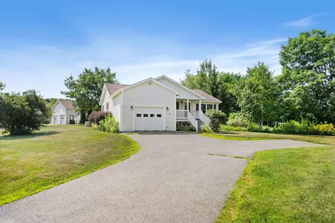 Exterior - 5 Cambridge Dr, Hermon, ME 04401 photo 8 of 13