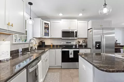 Kitchen - 5 Cambridge Dr, Hermon, ME 04401 photo 1 of 6