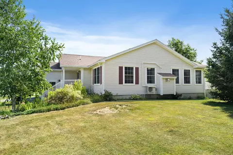 Exterior - 5 Cambridge Dr, Hermon, ME 04401 photo 10 of 13