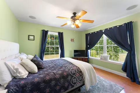 Bedroom - 5 Cambridge Dr, Hermon, ME 04401 photo 3 of 3