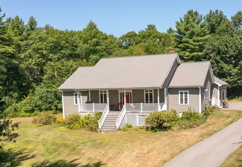 52 Forest Hl, Bucksport, ME 04416