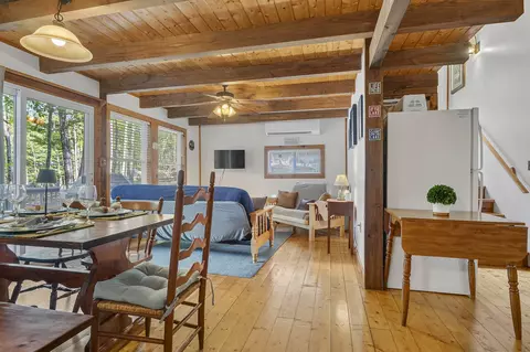 129 Ridge Rd, Frye Island, ME 04071