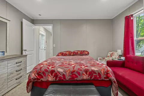 Bedroom - 117 Sparrow Dr, Augusta, ME 04330 photo 1 of 5