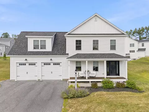 15 Bluebird Trl, Falmouth, ME 04105