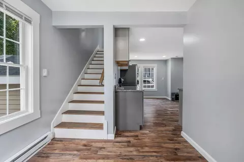 Entry Way - 40 Pendleton St, Brewer, ME 04412 photo 3 of 6