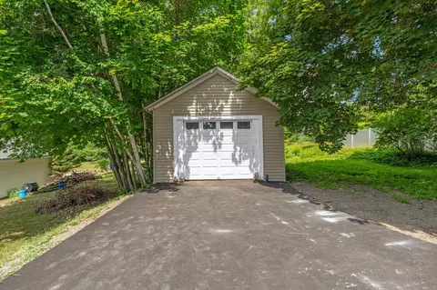 Exterior - 40 Pendleton St, Brewer, ME 04412 photo 6 of 10