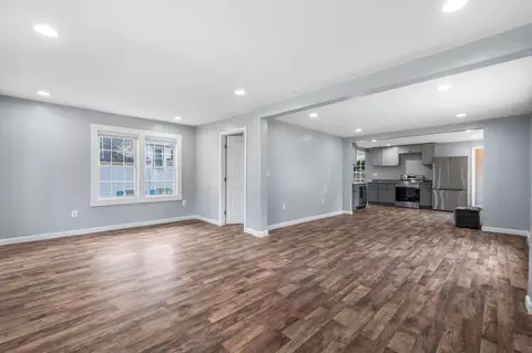 Living - 40 Pendleton St, Brewer, ME 04412 photo 2 of 4