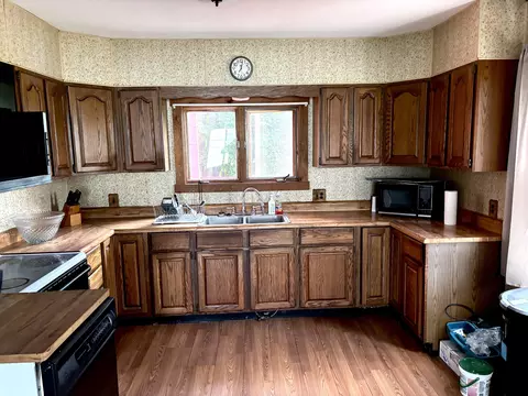 Kitchen - 85 School St, Millinocket, ME 04462 photo 5 of 7