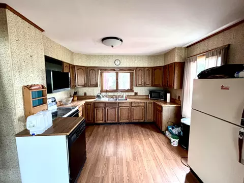 Kitchen - 85 School St, Millinocket, ME 04462 photo 4 of 7