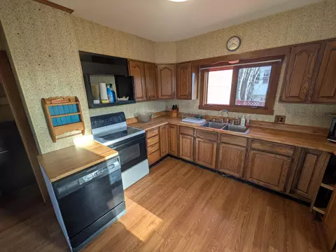 Kitchen - 85 School St, Millinocket, ME 04462 photo 2 of 7
