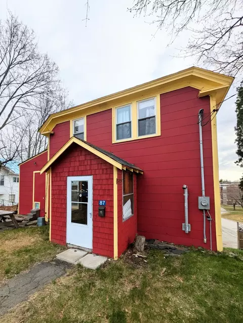Exterior - 85 School St, Millinocket, ME 04462 photo 2 of 3