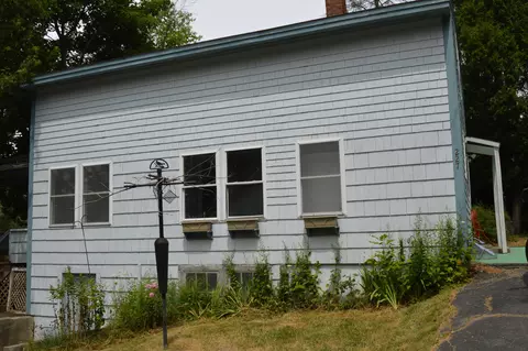 Exterior - 227 Cony Rd, Augusta, ME 04330 photo 7 of 11