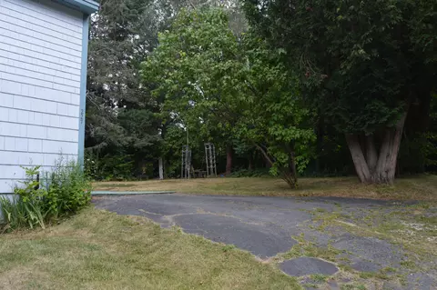 Exterior - 227 Cony Rd, Augusta, ME 04330 photo 10 of 11