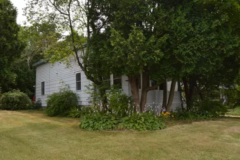 Exterior - 227 Cony Rd, Augusta, ME 04330 photo 8 of 11