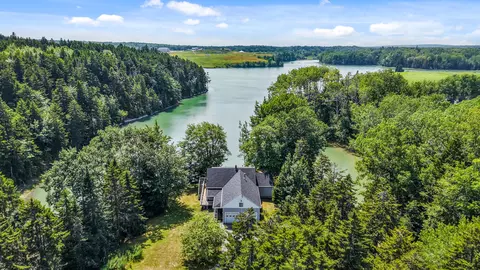 385 E Kennebec Rd, Machias, ME 04654