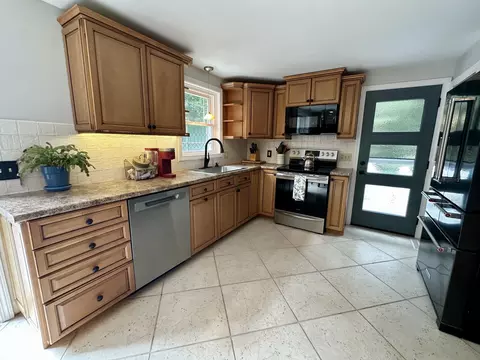 Kitchen - 60 Forbes Ln, Windham, ME 04062 photo 1 of 2