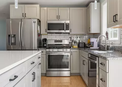 Kitchen - 47 Longfellow Rd, Gorham, ME 04038 photo 4 of 5