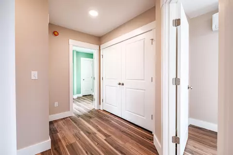 Entry Way - 18 Green St, Westbrook, ME 04092 photo 9 of 13