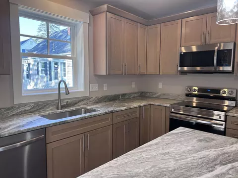 Kitchen - 18 Green St, Westbrook, ME 04092 photo 4 of 5
