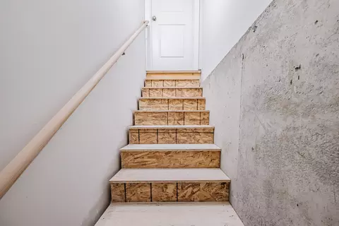 Entry Way - 18 Green St, Westbrook, ME 04092 photo 12 of 13