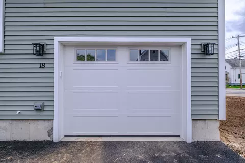 Exterior - 18 Green St, Westbrook, ME 04092 photo 5 of 8