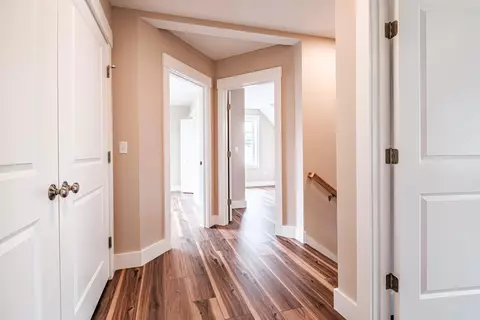 Entry Way - 18 Green St, Westbrook, ME 04092 photo 10 of 13