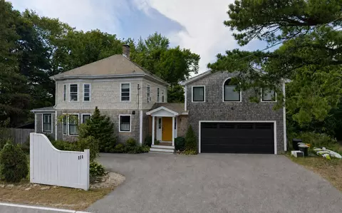 111 Spurwink Ave, Cape Elizabeth, ME 04107