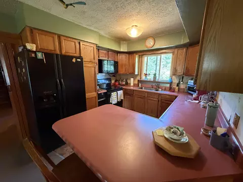 Kitchen - 1 County Rd, Greene, ME 04236 photo 5 of 10