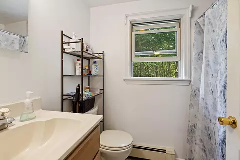 Bath - 60 Quarry Dr, Readfield, ME 04355 photo 5 of 5