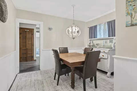 Dining - 748 Riverside Dr, Augusta, ME 04330 photo 4 of 4