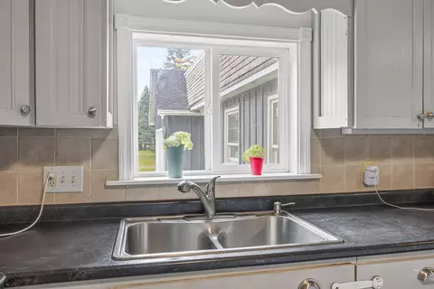 Kitchen - 748 Riverside Dr, Augusta, ME 04330 photo 3 of 7