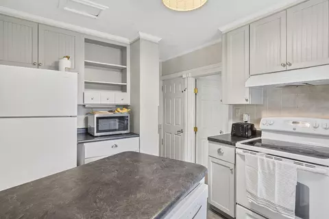 Kitchen - 748 Riverside Dr, Augusta, ME 04330 photo 4 of 7