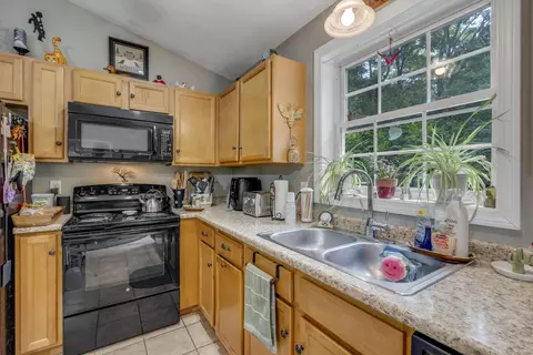 Kitchen - 439 Harrison Rd, Naples, ME 04055 photo 5 of 5