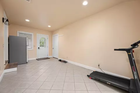 Entry Way - 49 Perry Rd, Hampden, ME 04444 photo 2 of 4