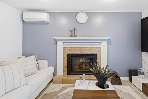 Living - 7 Champlain Ave, Lewiston, ME 04240 photo 6 of 6