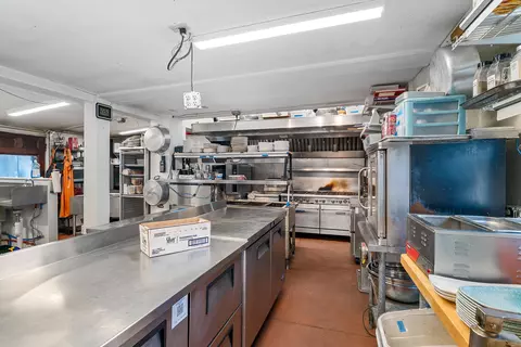 Kitchen - 30 Shore Rd, Ogunquit, ME 03907 photo 1 of 4