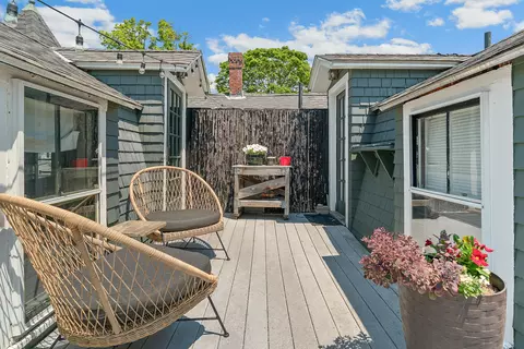 Exterior - 30 Shore Rd, Ogunquit, ME 03907 photo 2 of 4