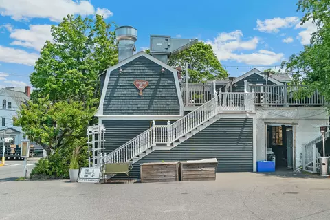 Exterior - 30 Shore Rd, Ogunquit, ME 03907 photo 4 of 4
