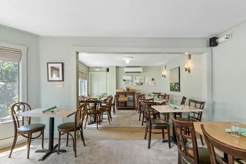 Dining - 30 Shore Rd, Ogunquit, ME 03907 photo 2 of 4