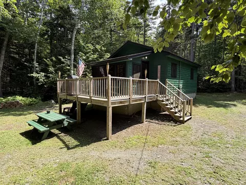 15 Crows Corner Rd, Greenville, ME 04441
