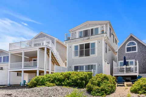 Exterior - 113 Perkins Cove Rd, Ogunquit, ME 03907 photo 2 of 3