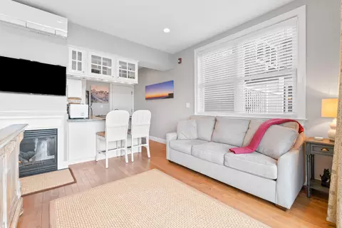 Living - 115 Perkins Cove Rd, Ogunquit, ME 03907 photo 7 of 7
