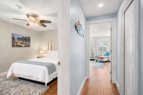 Entry Way - 115 Perkins Cove Rd, Ogunquit, ME 03907 photo 1 of 2