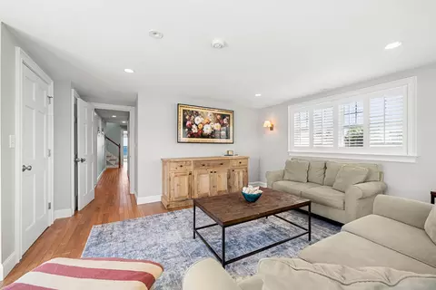 Living - 115 Perkins Cove Rd, Ogunquit, ME 03907 photo 4 of 7