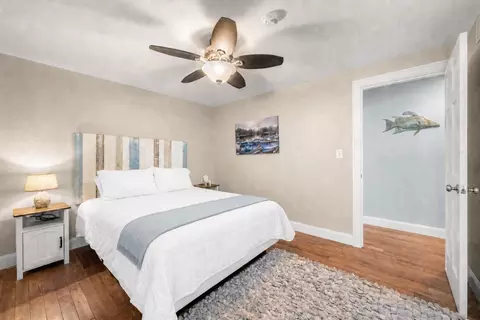 Bedroom - 115 Perkins Cove Rd, Ogunquit, ME 03907 photo 1 of 7