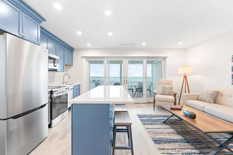 Kitchen - 117 Perkins Cove Rd, Ogunquit, ME 03907 photo 2 of 10